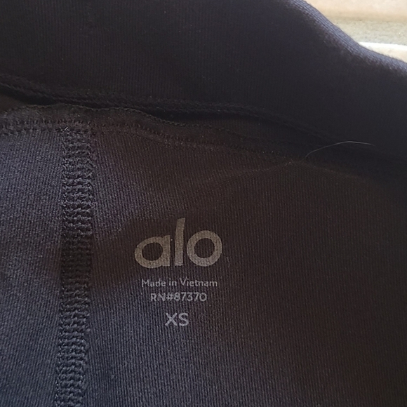 ALO Yoga Checkpoint Drawstring Leggings, Black, XS - Picture 5 of 10